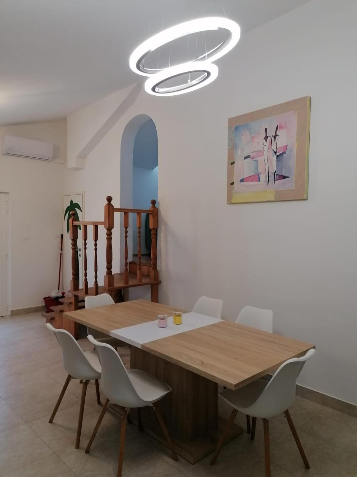 Apartments Villa Julia Trogir Eksteriør billede