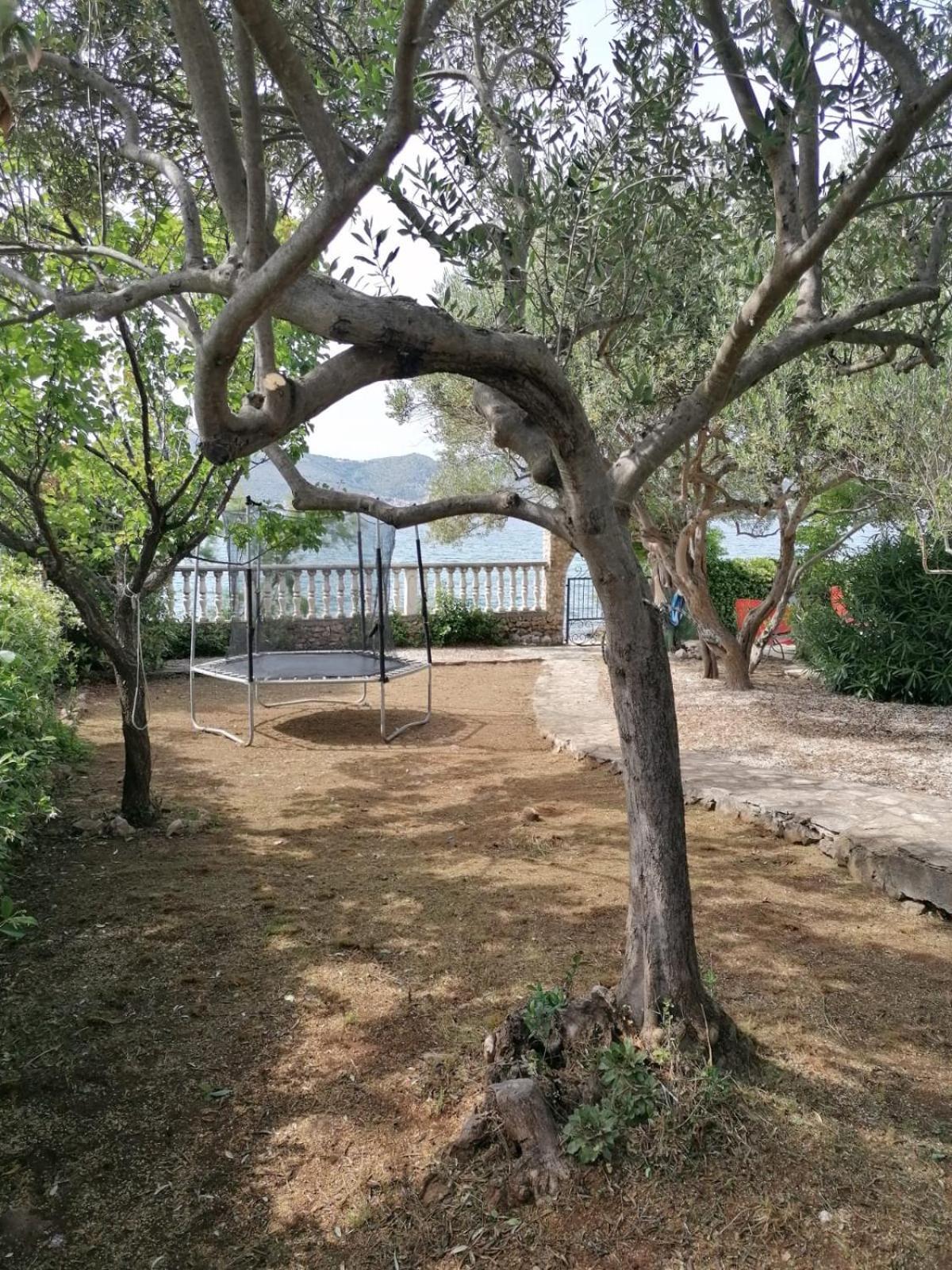 Apartments Villa Julia Trogir Eksteriør billede