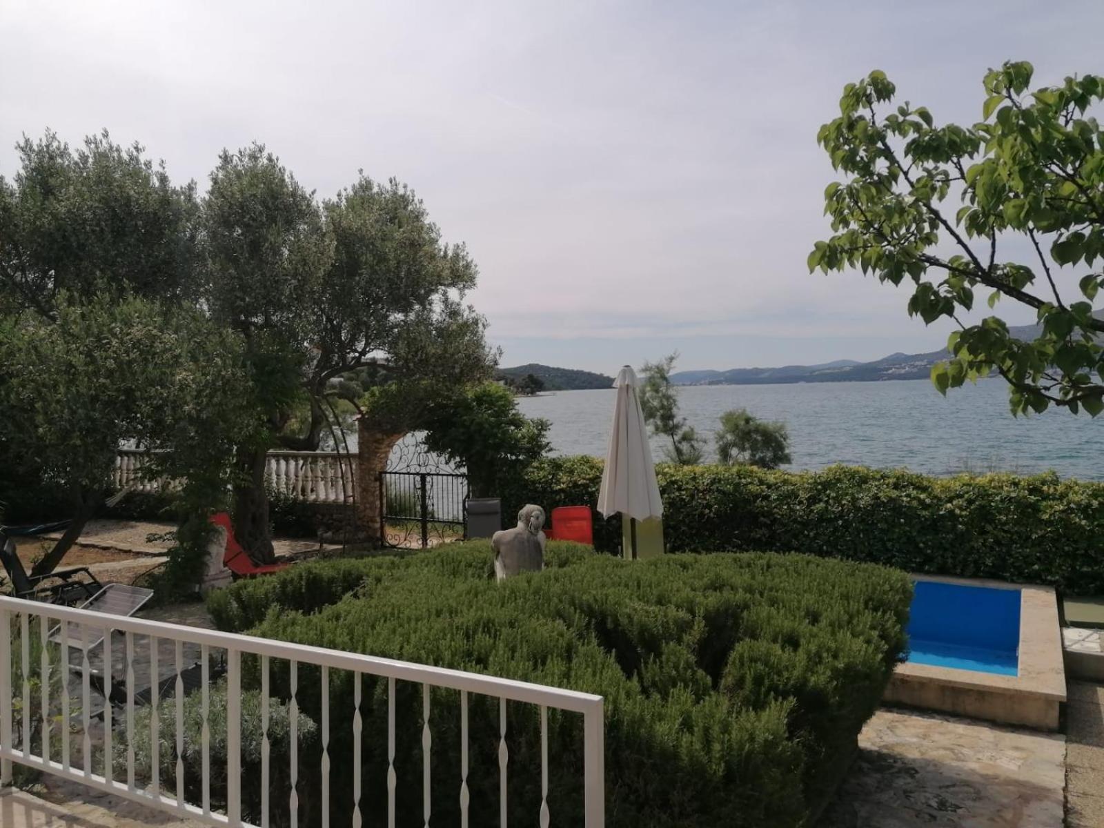 Apartments Villa Julia Trogir Eksteriør billede