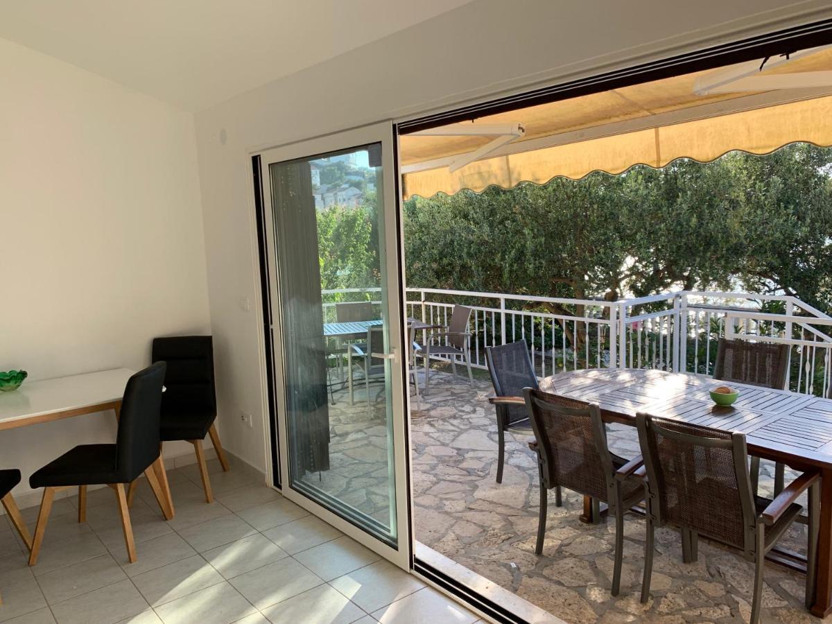 Apartments Villa Julia Trogir Eksteriør billede